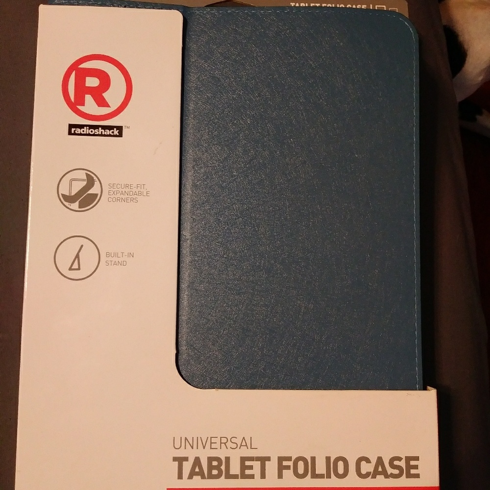 Universal tablet folio case